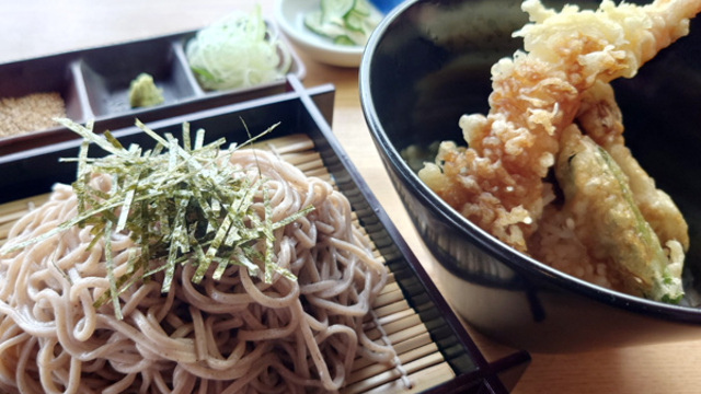 ざるそばと選べるミニ丼